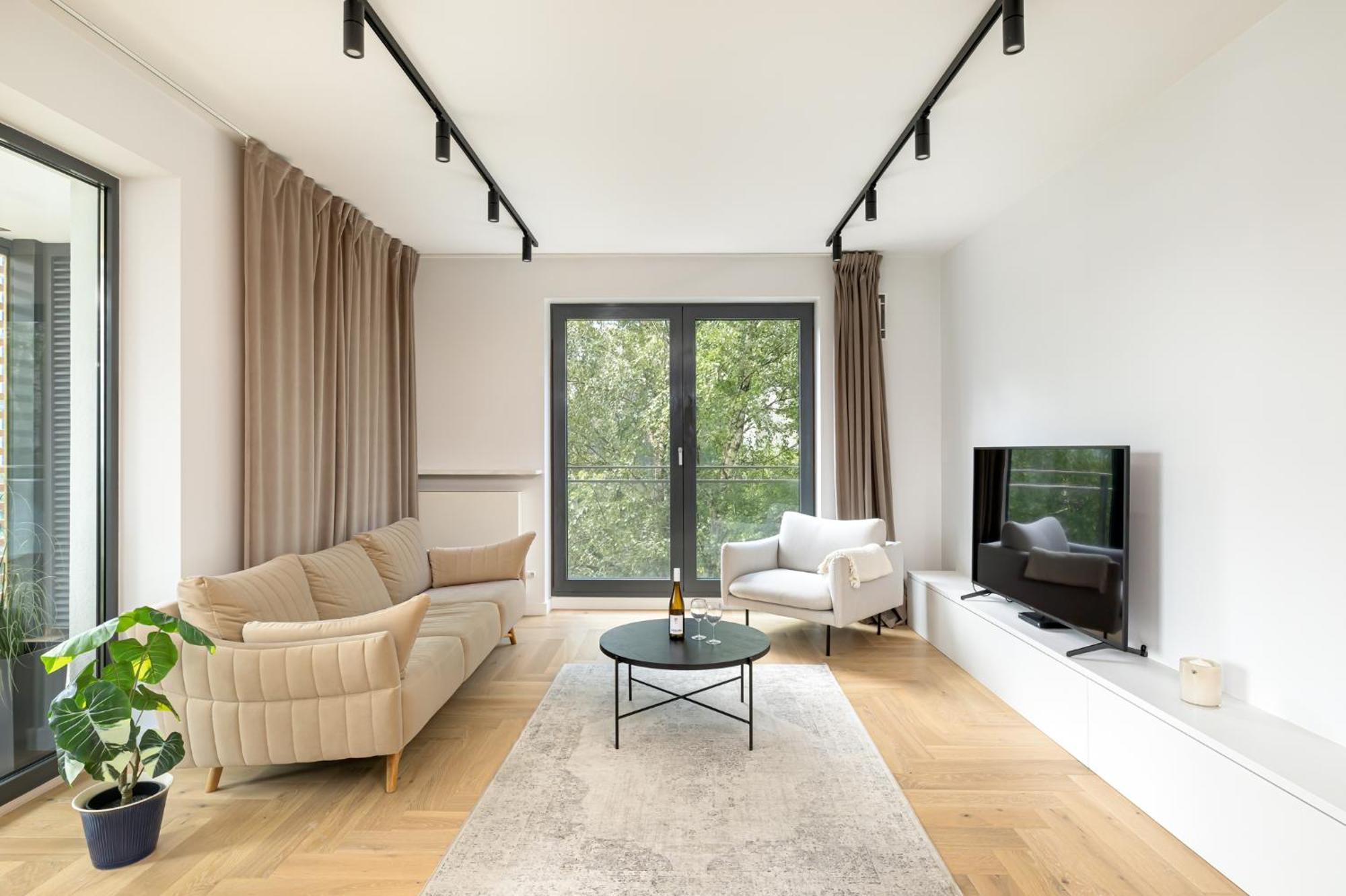 3-bedroom Luxurious With View * Varsovia